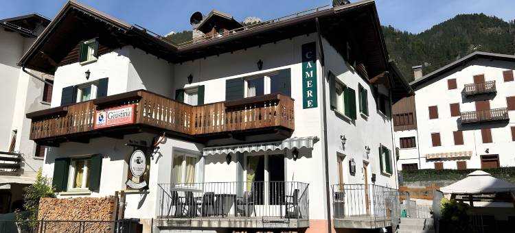 朱斯蒂娜美布雷酒吧酒店(B&B Meublè Giustina)图片