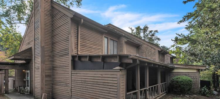 中心位置的4卧室Stonecrest公寓由RedAwning提供(Centrally Located 4Br Stonecrest Condo 4 Bedroom Condo by Redawning)图片