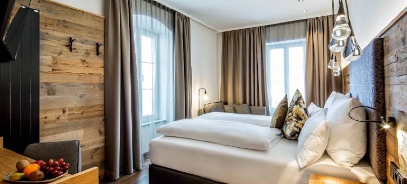 祖姆斯特姆普灵格汉斯酒店(Hotel Zum Stemplinger Hansl)图片