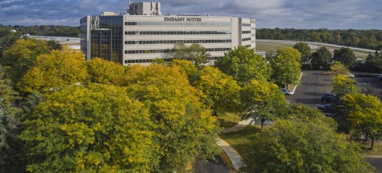 底特律特洛伊奥本山希尔顿大使套房酒店(Embassy Suites by Hilton Detroit Troy Auburn Hills)图片