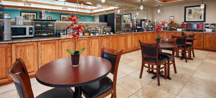 莫纳汉斯贝斯特韦斯特优质套房酒店(Best Western Plus Monahans Inn  Suites)图片