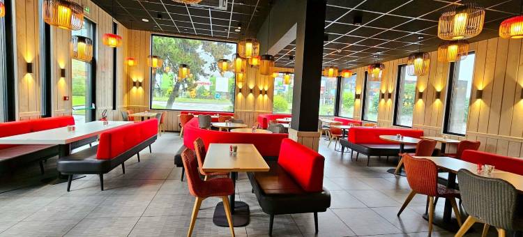 宜必思萨朗什勃朗峰酒店(Ibis Sallanches Porte du Mont-Blanc)图片