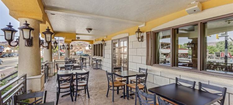 格林威尔贝斯特韦斯特优质酒店(Best Western Plus Greenwell Inn)图片