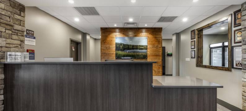 劳伦斯堡贝斯特韦斯特优质酒店(Best Western Plus Lawrenceburg)图片