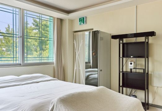 Jeonju Hanok Village Private House Deoksugung Annex Hotel Overview