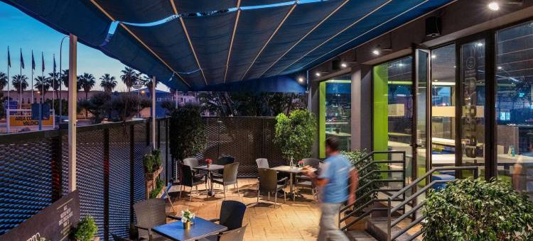 马拉加机场委拉斯开兹大道宜必思快捷酒店(Ibis Budget Malaga Aeropuerto Avenida Velazquez)图片