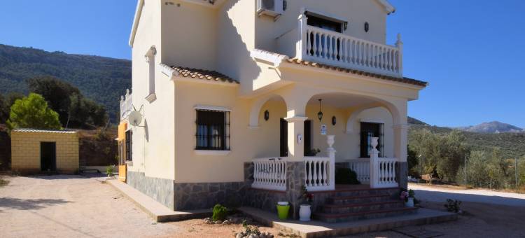 Villa in Villanueva del Trabuco with Jacuzzi图片