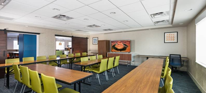 Holiday Inn Express 皮奥里亚北 - 格伦代尔(Holiday Inn Express PEORIA NORTH - GLENDALE by IHG)图片