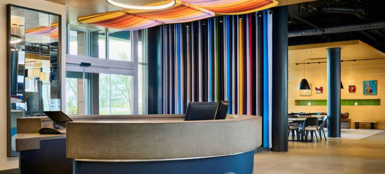 蒙特利尔机场雅乐轩酒店(Aloft Montreal Airport)图片