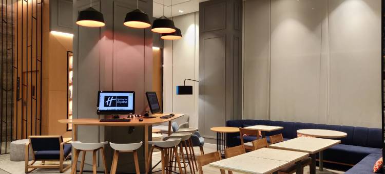 艾哈迈达巴德波拉达纳加尔智选假日酒店(Holiday Inn Express AHMEDABAD PRAHLAD NAGAR by IHG)图片