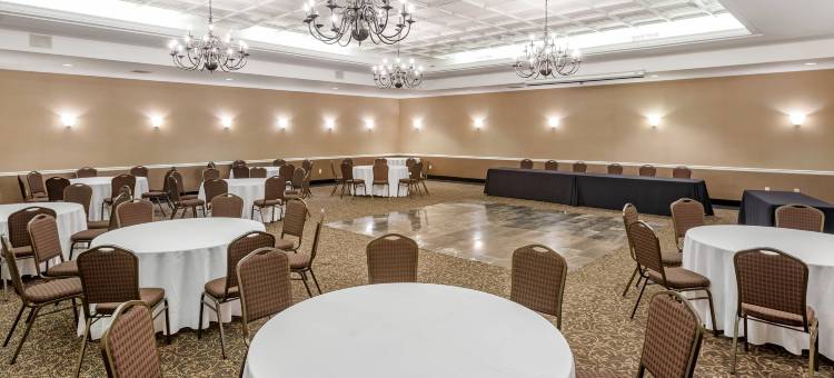 伯利恒舒适套房酒店-近利哈伊大学和LVI机场(Comfort Suites Bethlehem Near Lehigh University and LVI Airport)图片