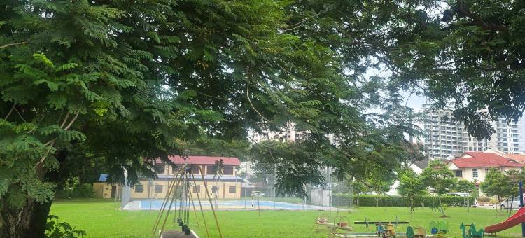 Bayan Lepas Getaway - Nature Views & BBQ Haven图片