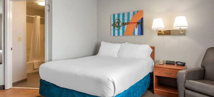 恩波里亚美茵斯坦套房酒店(MainStay Suites Emporia)图片