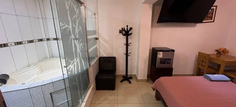 米拉格罗斯旅馆(Hostal Milagros)图片