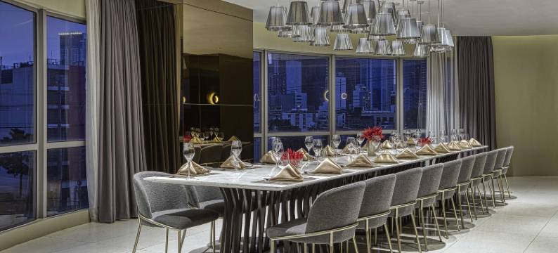 马尼拉阿夸诺富特全套房酒店(Novotel Suites Manila at Acqua)图片