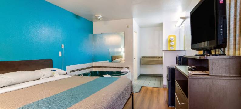 205波特兰6号购物汽车旅馆(Motel 6 Portland, or  Mall 205)图片