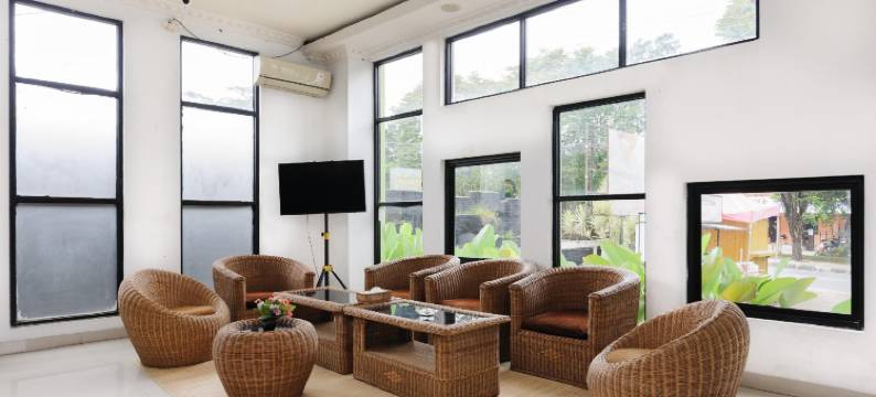 Urbanview Hotel Ratu Elok Syariah Banjarbaru by RedDoorz图片