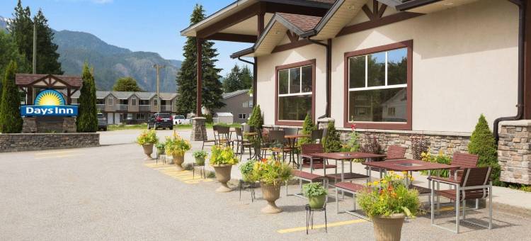 雷夫尔斯托克北风酒店(Northwinds Hotel Revelstoke)图片