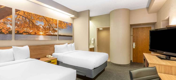 伊根明尼苏达戴斯酒店-近美国购物中心(Days Inn by Wyndham Eagan Minnesota Near Mall of America)图片