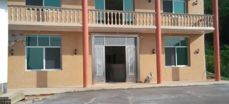 平江纯溪迎客松山庄图片