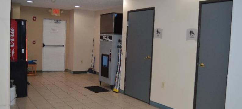 格罗夫城-奥特莱斯购物中心罗德威套房酒店(Quality Inn & Suites Grove City-Outlet Mall)图片