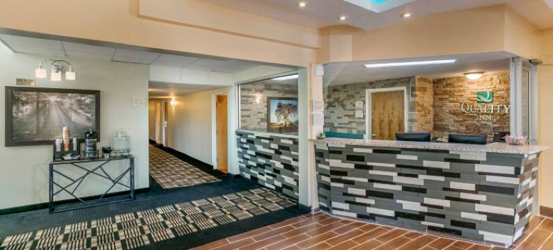 罗林斯I-80品质酒店(Quality Inn Rawlins I-80)图片