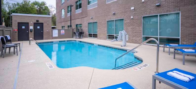 布里瓦德市中心洲际智选假日套房酒店(Holiday Inn Express & Suites BREVARD – CITY CENTER by IHG)图片