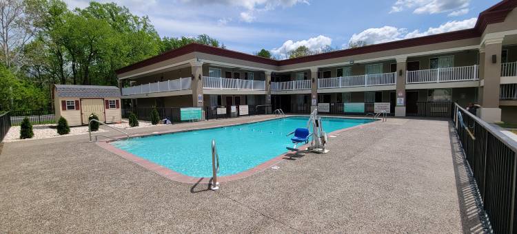 波登镇-麦克迪尔空军基地红顶酒店(Red Roof Inn Bordentown - McGuire AFB)图片