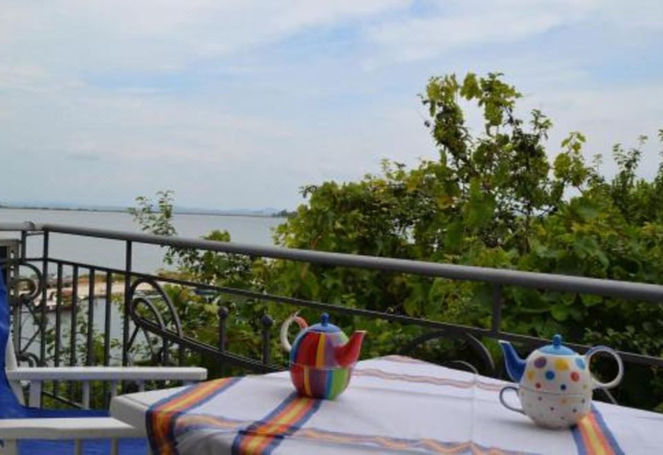 Seaview Kaposantes Apartments Hotel Overview