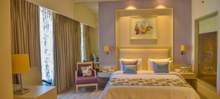 巴夫那加尔艾菲瑟萨洛瓦精选酒店(Efcee Sarovar Premiere Bhavnagar)图片