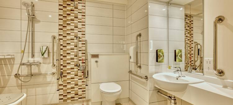 东哈洛教堂兰利普瑞米尔酒店(Premier Inn Harlow East (Church Langley))图片