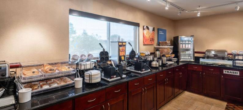 肯纳威克里奇兰舒适酒店(Comfort Inn Kennewick Richland)图片