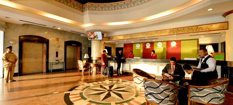 埃默洛尔德布蒂里酒店(Emerald Puteri Hotel)图片