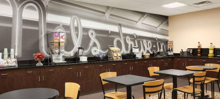 攀斯维尔-威明顿速8酒店(Super 8 by Wyndham Pennsville/Wilmington)图片