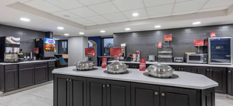 圣路易斯西港贝斯特韦斯特SureStay Plus酒店(SureStay Plus Hotel by Best Western St. Louis Westport)图片