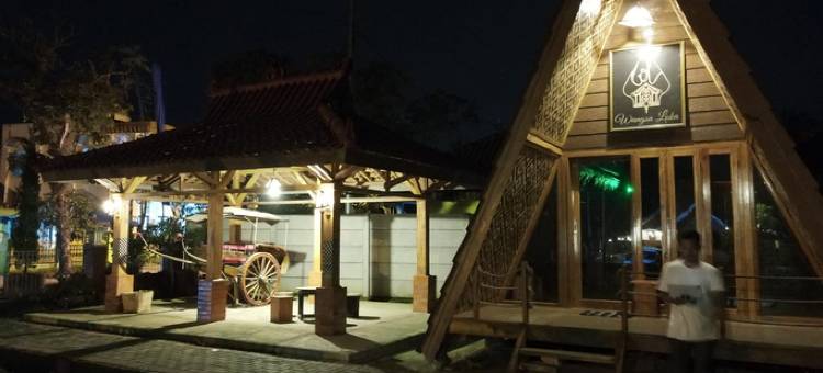 贾贾平旺萨洛卡酒店(Jajapin Wangsaloka)图片