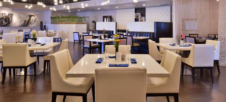 奥兰多环球度假村附近凯隆酒店(Clarion Inn & Suites Across from Universal Orlando Resort)图片
