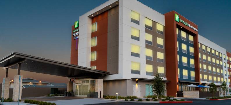 拉斯维加斯东特罗皮卡纳智选假日套房酒店(Holiday Inn Express & Suites LAS VEGAS - E TROPICANA by IHG)图片
