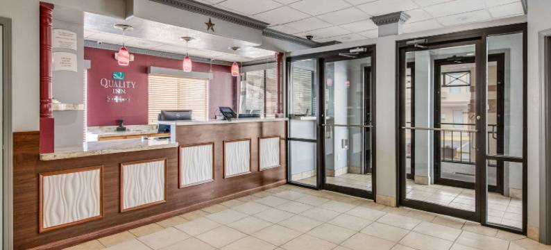 奥佐纳I-10凯艺酒店(Quality Inn Ozona I-10)图片