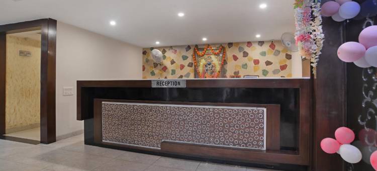 Super Townhouse Divya Palace图片