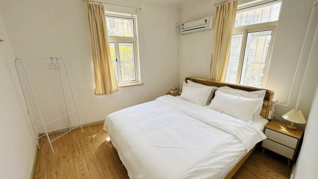 小韩同学公寓(龙江路分店)