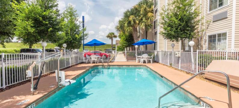 奥卡拉麦客达套房酒店(Microtel Inn & Suites by Wyndham Ocala)图片