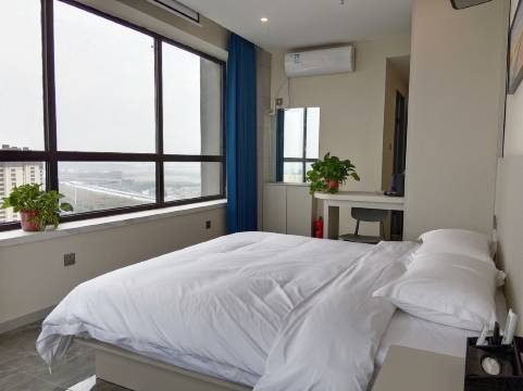 清居龙门石窟店民宿(刘井巷分店)