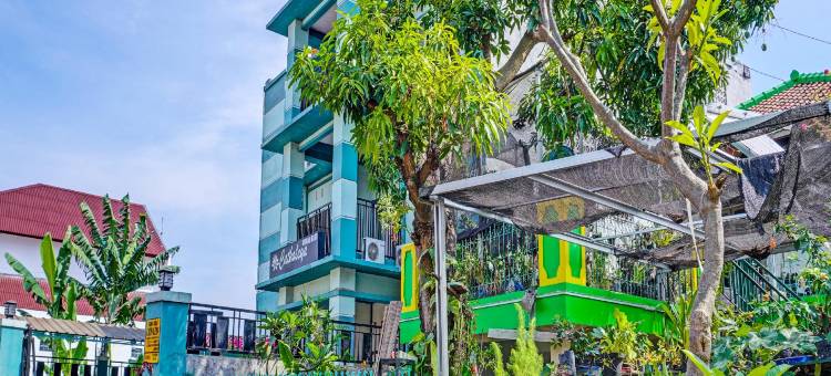 OYO 91731爱丽丝卡特丽亚宾馆 Shariah(OYO 91731 Home Stay Elis Cateliya Syariah)图片