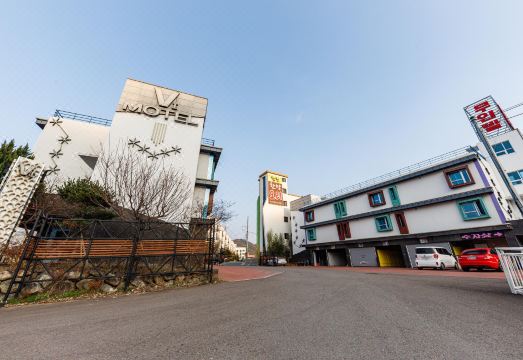 Hapcheon V1V2 Hotel Overview