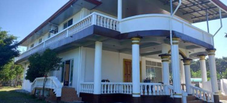 Seven Waves Beachfront Vacation Home, Bauang La Union图片
