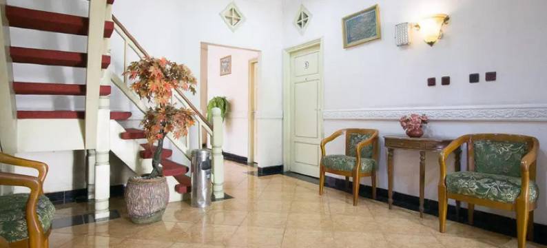 红门酒店-靠近法拉贾瓦海滩特尔纳特市(RedDoorz near Pantai Falajawa Kota Ternate)图片