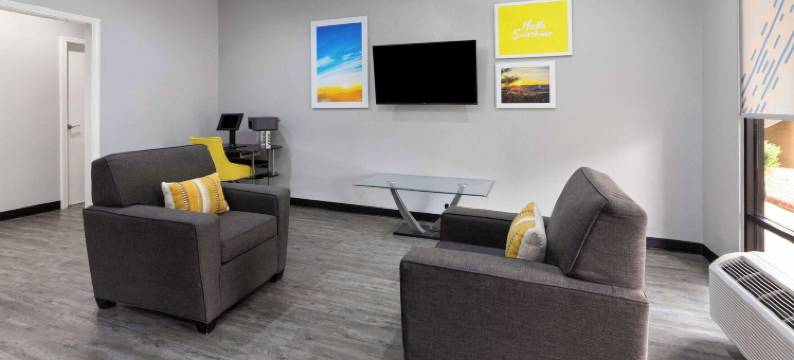 北小岩/茂美勒戴斯酒店(Days Inn by Wyndham North Little Rock/ Maumelle)图片