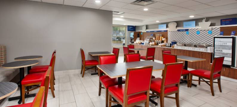 智选假日套房酒店森伯里，哥伦布地区(Holiday Inn Express & Suites SUNBURY-COLUMBUS AREA by IHG)图片