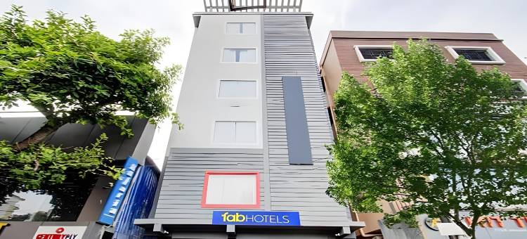 Fabhotel 克莱夫丽晶洛夫洛克(FabHotel Seventy Seven)图片